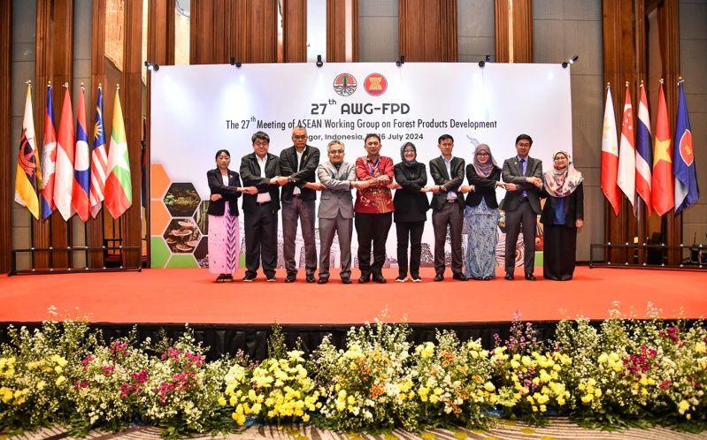 Pada Pertemuan AWG-FPD Ke-27, Indonesia Tegaskan Pentingnya Harmonisasi Standar Pengelolaan Kehutanan Di ASEAN
